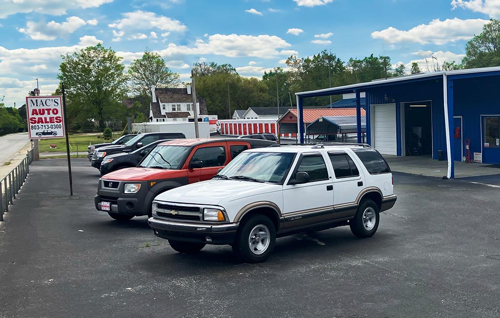 Macs Used Trucks Auto Dealership